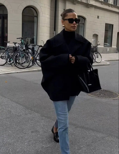 AMÉLIE | Oversized Wool Coat Valaire